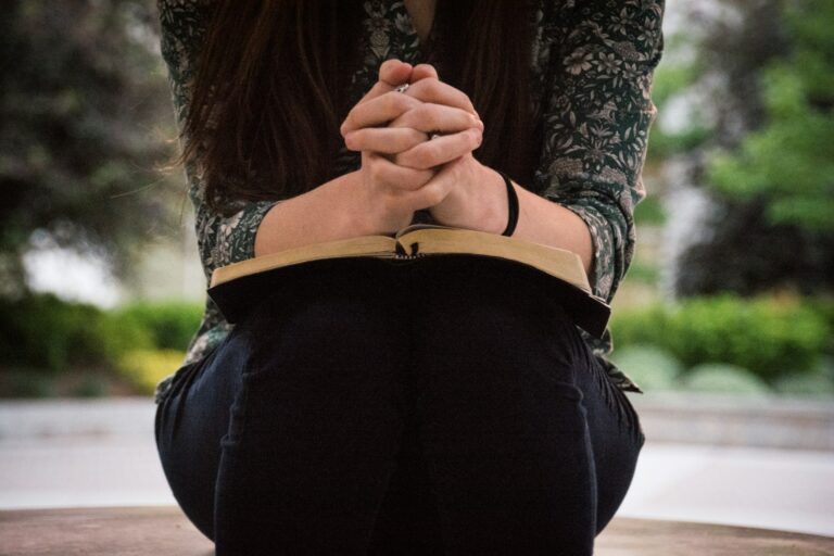 Women Abandoning Churches At Alarming Rate