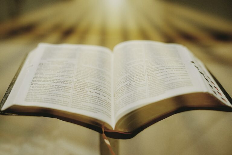 Secrets Of Jackie Kennedy’s Beloved Bible Exposed