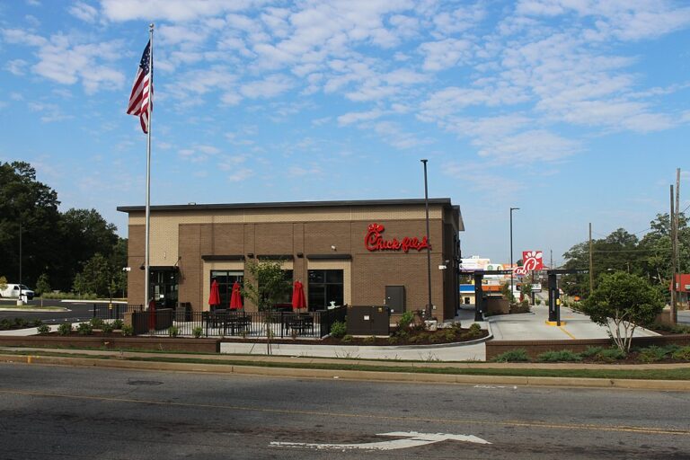 Community Mourning After Tragedy Strikes Texas Chick-Fil-A