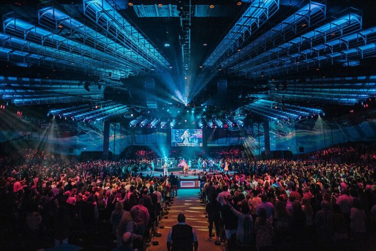 Pastor Exposes Hypocrisy Behind Megachurch Haters