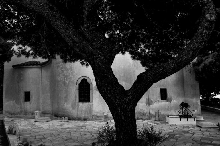 Pastor Ousted Over Inappropriate Relationship