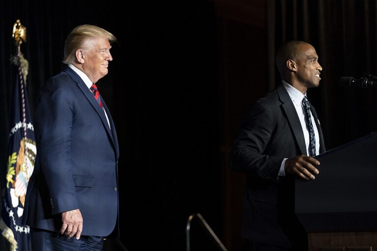 First Cabinet Meeting Starts With Prayer